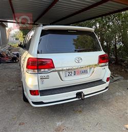 تويوتا لاندكروزر